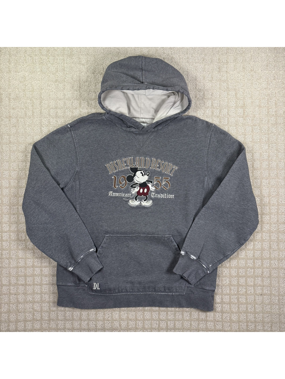 Disneyland Resort 1955 gray hoodie M